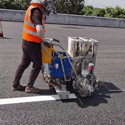 Koud kunststof 2K schraapmachine voor het markeren van weglijnen met een glazen cilinder van 25 kg