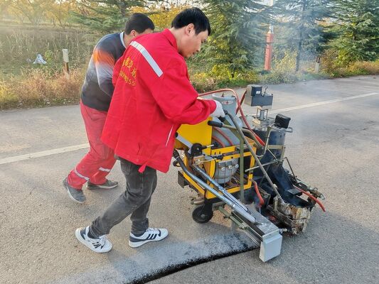 Thermoplastic Seak Machine For Road Pothole And Crack Repairing